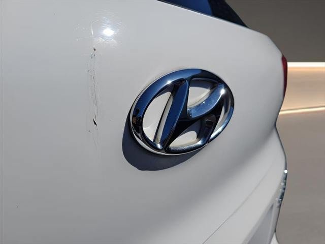 Used 2017 Hyundai Tucson Sport FWD image 31