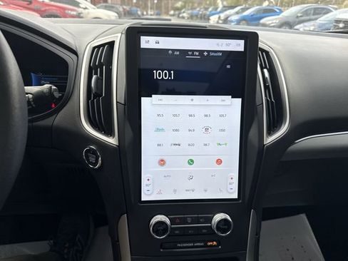 Used 2022 Ford Edge SEL image 14