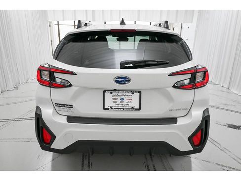 Used 2025 Subaru Crosstrek 2.5i Premium AWD/4WD image 6