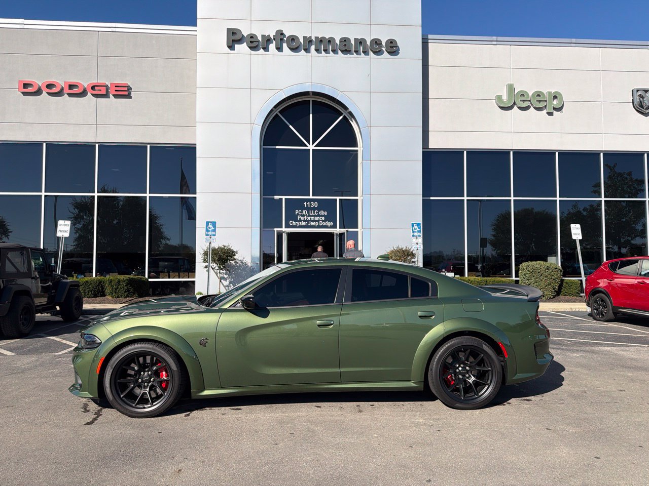 Used 2023 Dodge Charger SRT Hellcat w/ Harman/Kardon Audio Group RWD image 4