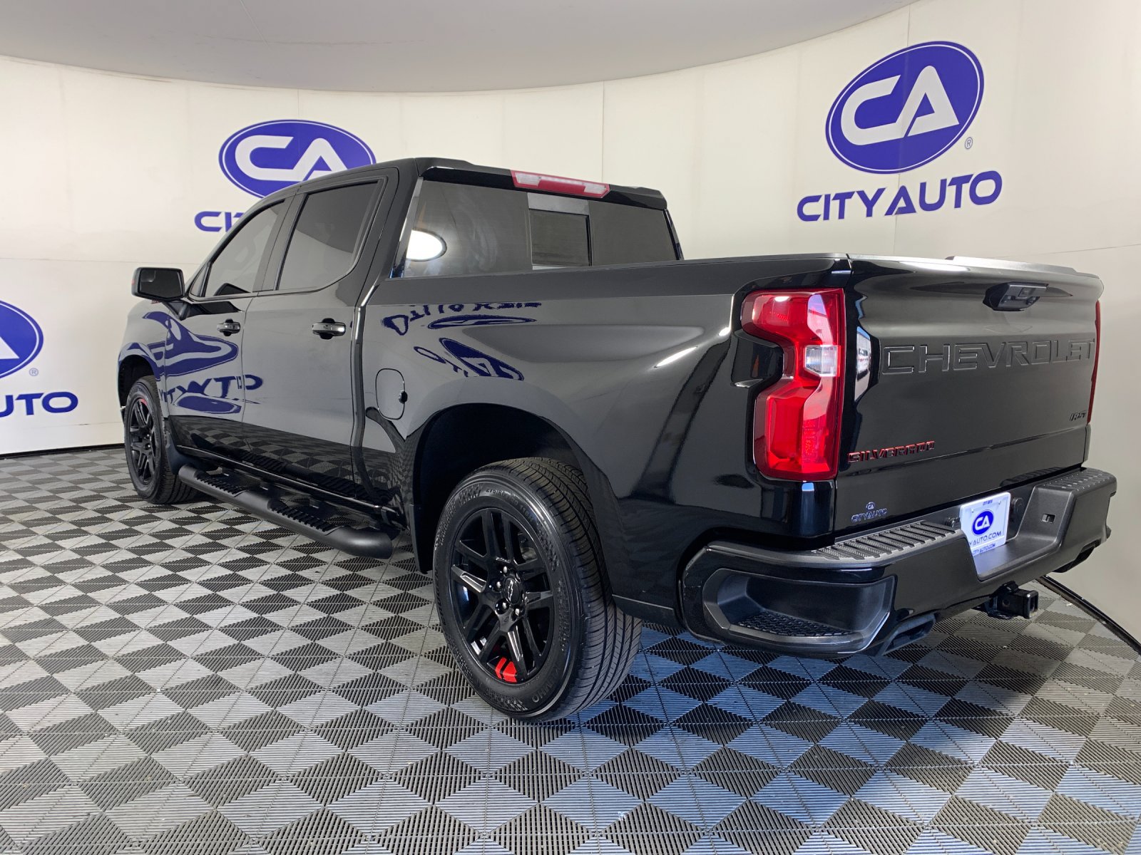 Used 2023 Chevrolet Silverado 1500 RST w/ Redline Edition RWD image 5