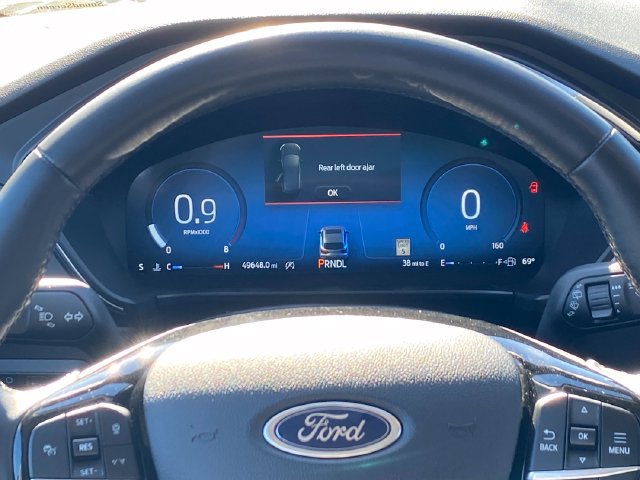 Used 2024 Ford Escape Platinum AWD/4WD image 9