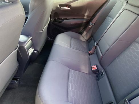 Certified 2025 Toyota Corolla SE image 18