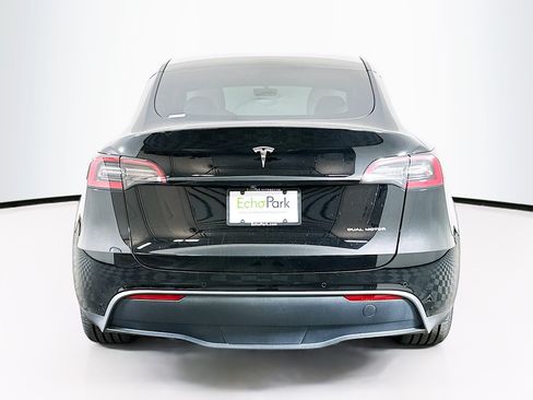 Used 2021 Tesla Model Y Long Range AWD/4WD image 7
