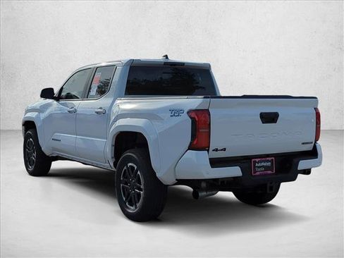 Certified 2025 Toyota Tacoma TRD Sport image 9