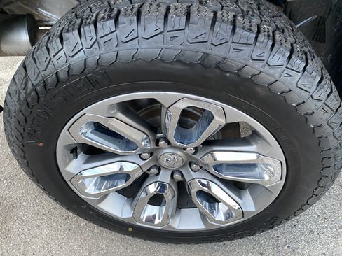 Used 2019 RAM 1500 Big Horn image 29