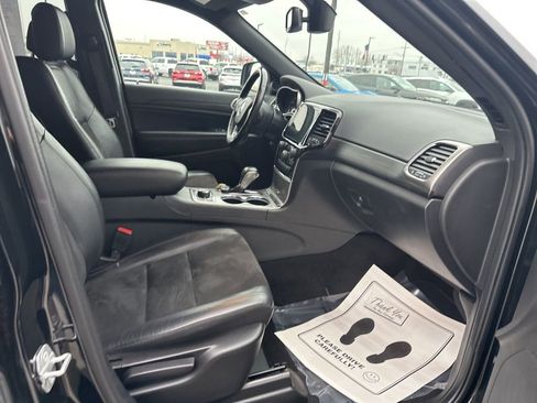 Used 2022 Jeep Grand Cherokee Laredo X AWD/4WD image 23