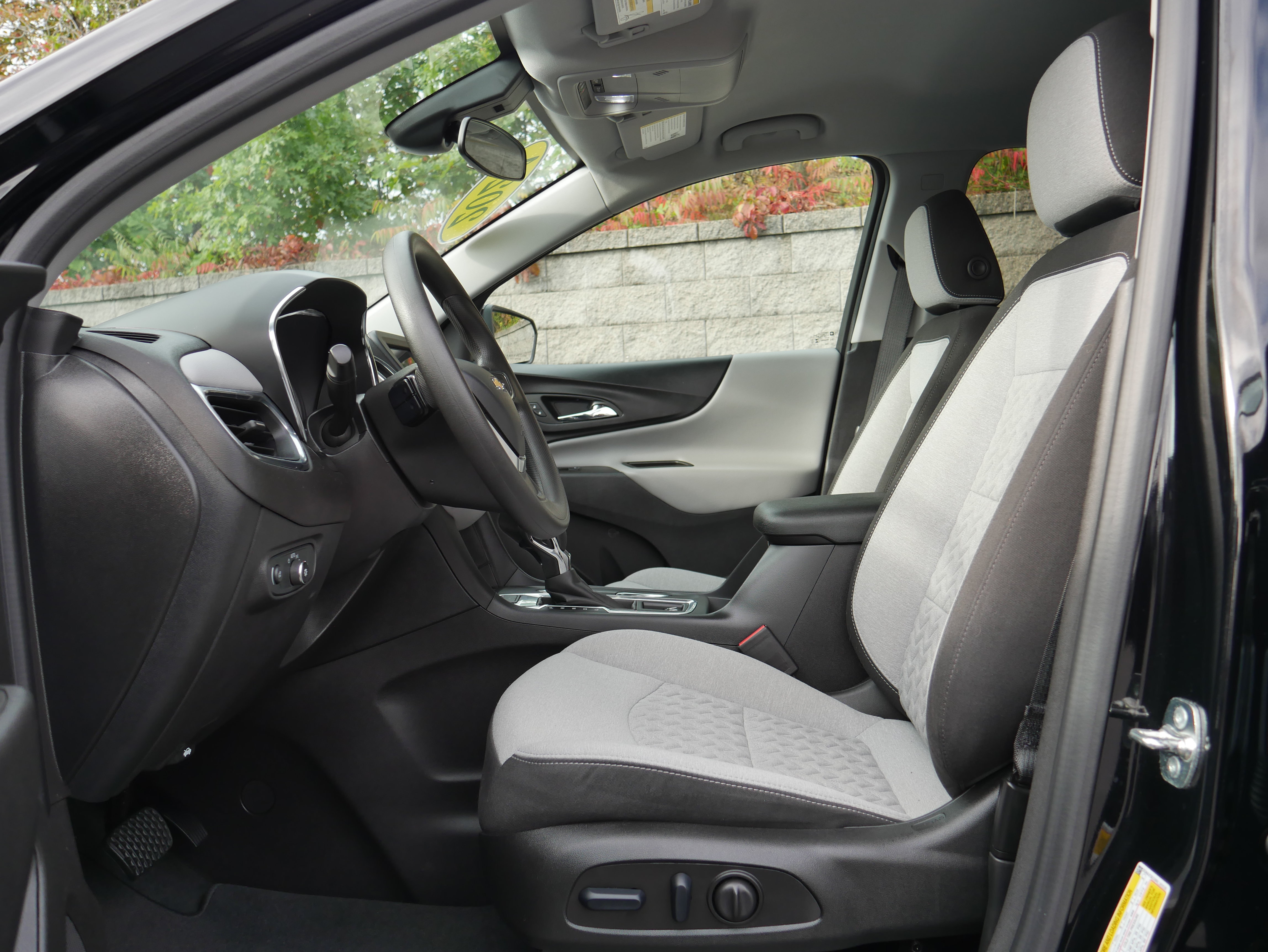 Certified 2024 Chevrolet Equinox LS w/ LS Convenience Package AWD/4WD image 12