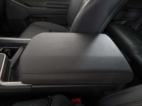 Used 2024 Lexus GX 550 image 29