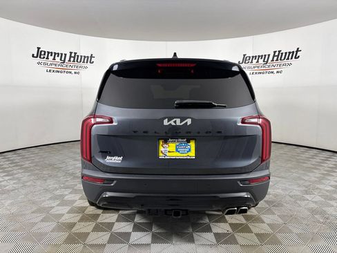 Used 2022 Kia Telluride SX w/ SX Prestige Package AWD/4WD image 5