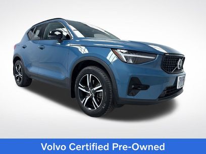 Used 2023 Volvo XC40 B5 Plus w/ Climate Package