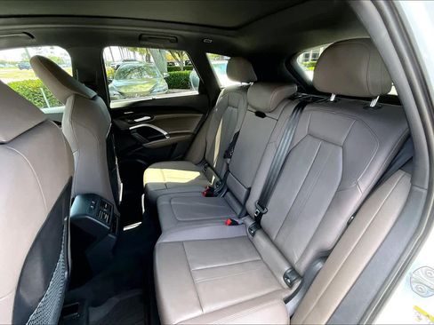 Used 2025 Audi Q5 Premium Plus w/ Premium Plus AWD/4WD image 35