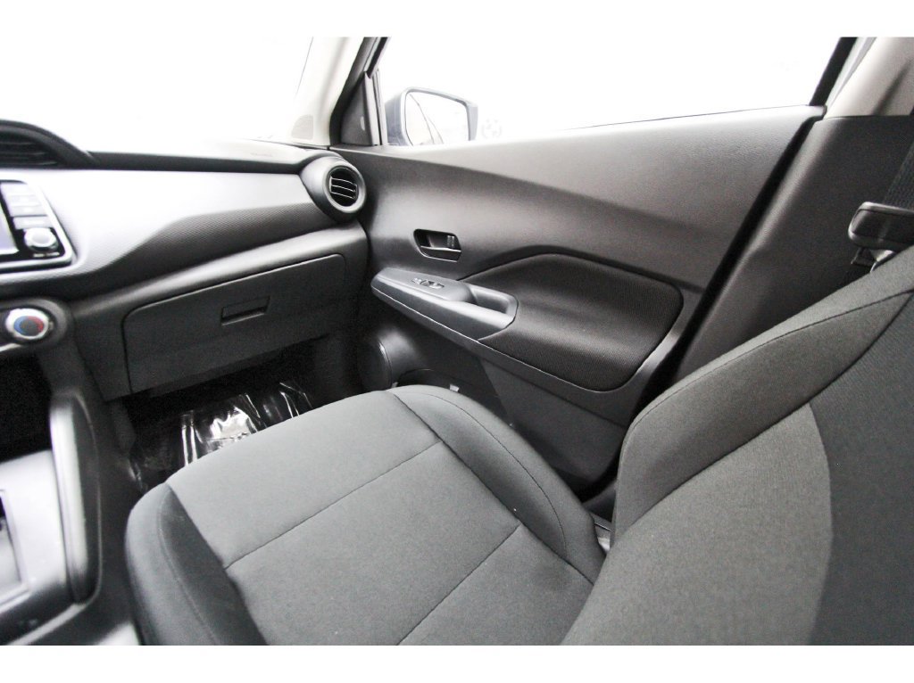 Certified 2025 Nissan Kicks Play S FWD image 8