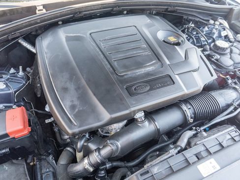 Certified 2026 Land Rover Range Rover Velar S AWD/4WD image 37