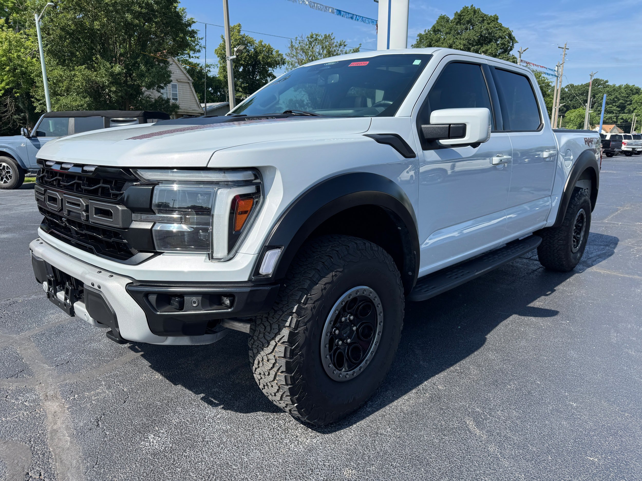 Used 2025 Ford F150 Raptor AWD/4WD image 3