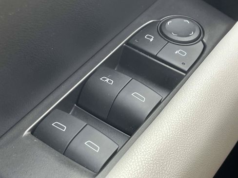 Certified 2024 GMC Canyon AT4X AWD/4WD image 31