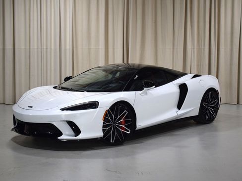 New 2026 McLaren GTS RWD image 1