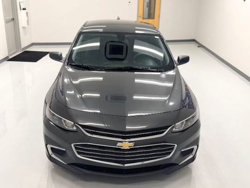 Used 2018 Chevrolet Malibu LS FWD image 3