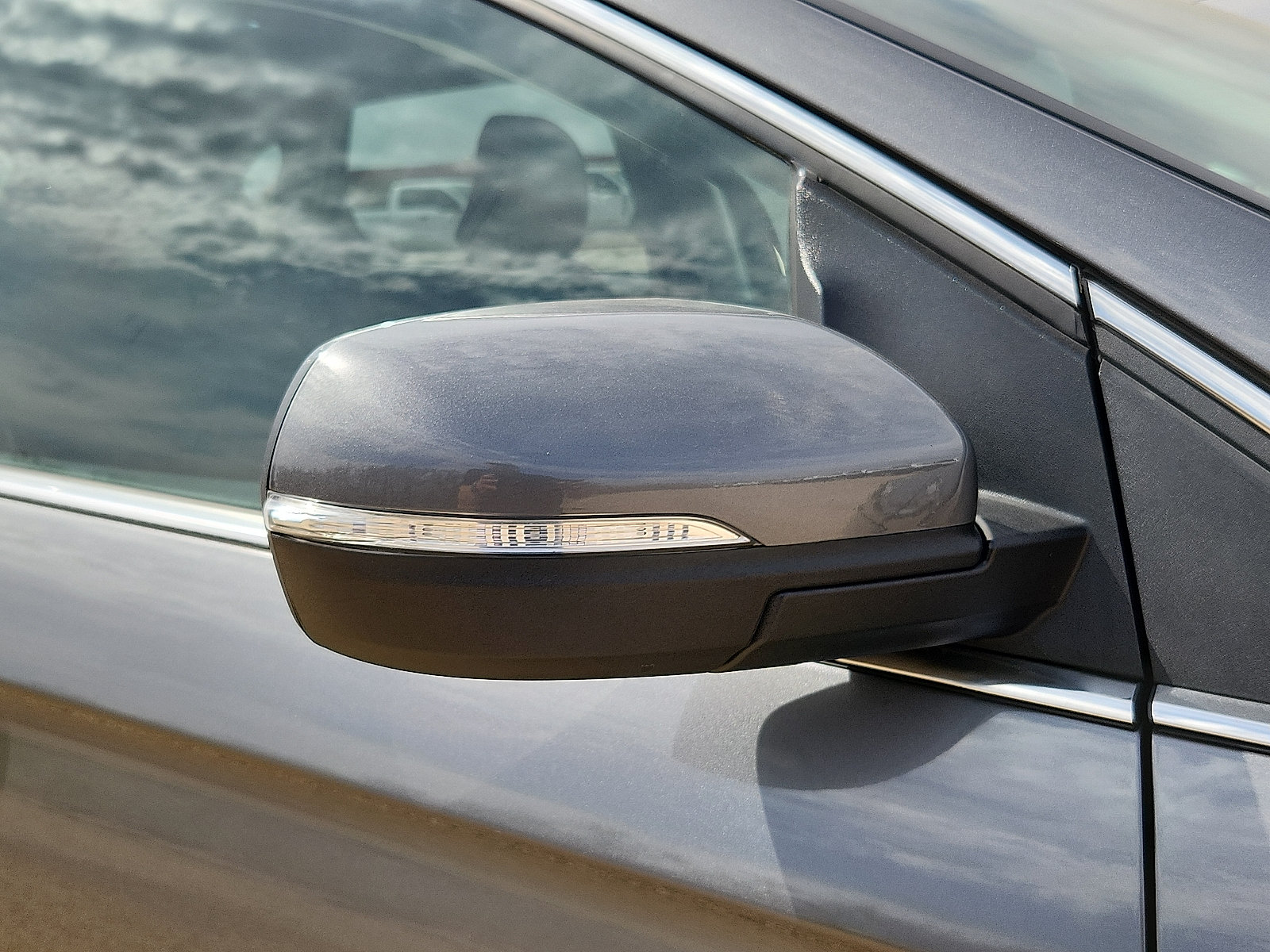 Used 2024 Ford Edge Titanium AWD/4WD image 7
