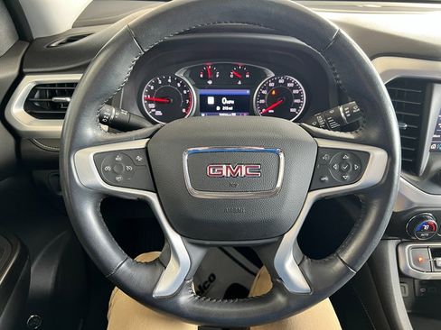 Used 2022 GMC Acadia SLT w/ LPO, Roadside Safety Package AWD/4WD image 17