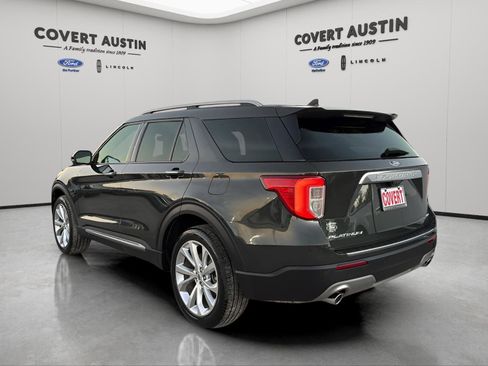 Certified 2022 Ford Explorer Platinum w/ Technology Package image 3
