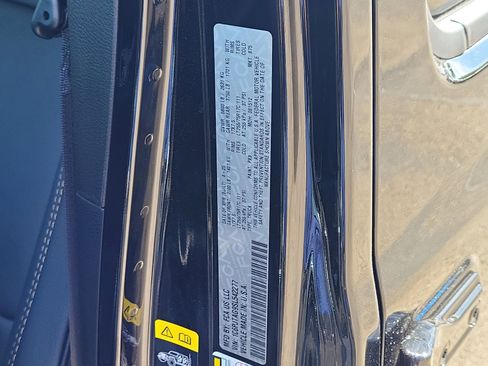 New 2025 Jeep Gladiator High Tide image 32