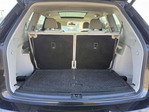 Used 2019 Volkswagen Atlas SEL image 18