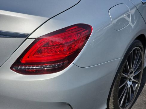 Used 2019 Mercedes-Benz C 300 Sedan image 33