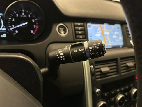 Used 2019 Land Rover Discovery Sport AWD/4WD image 23