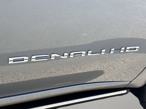Used 2024 GMC Sierra 2500 Denali Ultimate w/ Max Trailering Package image 9