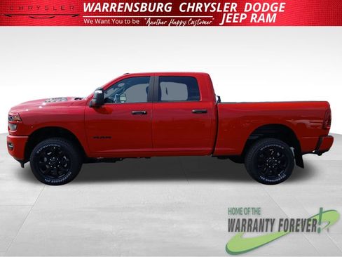 New 2026 RAM 2500 Big Horn AWD/4WD image 7