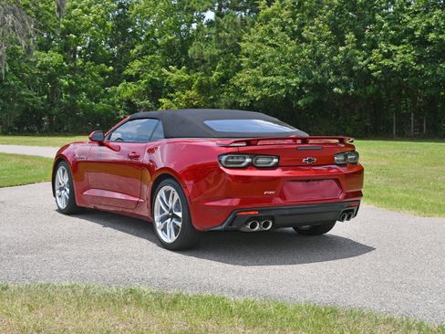 Used 2022 Chevrolet Camaro LT w/ RS Package RWD image 3