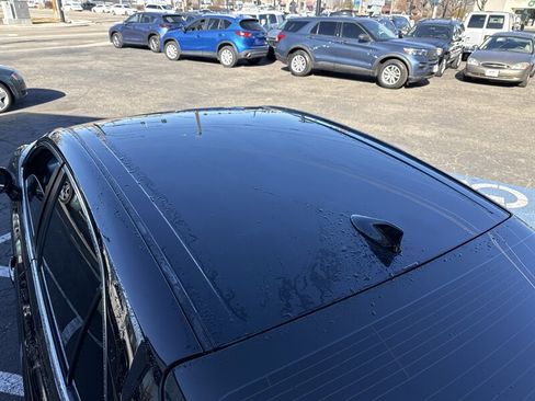 Used 2020 Toyota Camry LE w/ Carpet Mat Package image 28