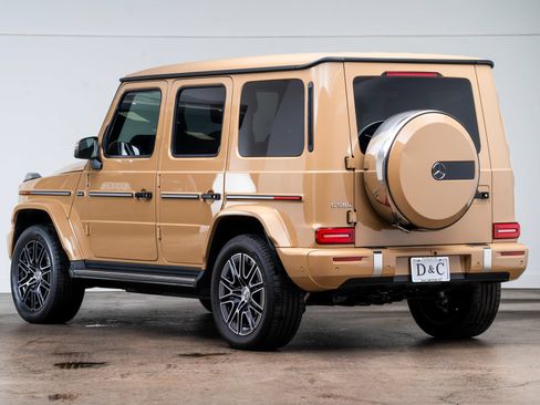 Used 2025 Mercedes-Benz G 580 w/ EQ Technology image 5