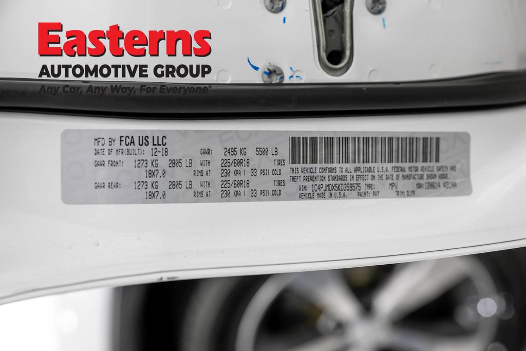 Used 2019 Jeep Cherokee Limited AWD/4WD image 38