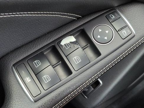 Used 2016 Mercedes-Benz GLA 250 image 24