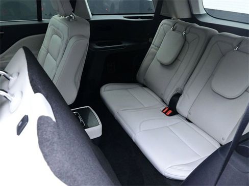 Used 2025 Lincoln Aviator Reserve w/ Equipment Group 201A image 22