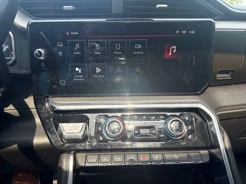 Used 2025 GMC Sierra 2500 Denali w/ Denali Reserve Package AWD/4WD image 16