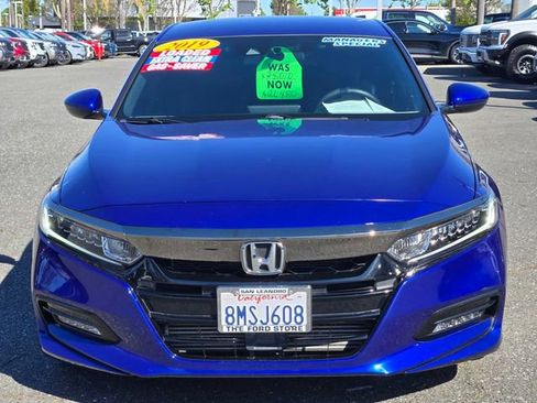 Used 2019 Honda Accord Sport image 2