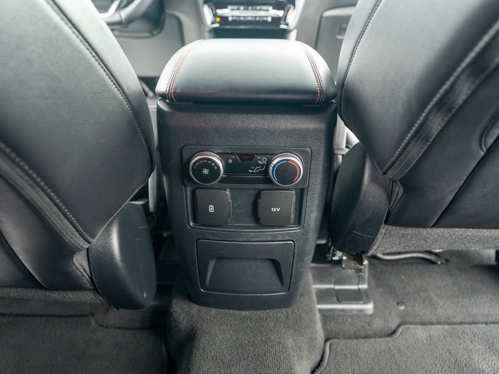 Used 2023 Ford Explorer ST-Line AWD/4WD image 18