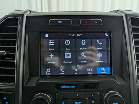 Used 2018 Ford F150 XLT w/ Equipment Group 302A Luxury image 22