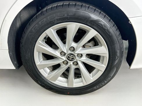 Used 2022 Toyota Camry LE FWD image 11