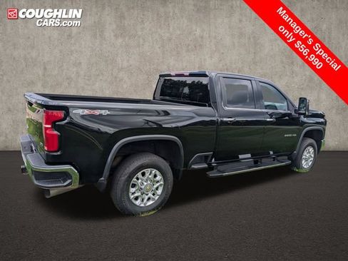 Used 2024 Chevrolet Silverado 2500 LTZ w/ LTZ Convenience Package AWD/4WD image 9