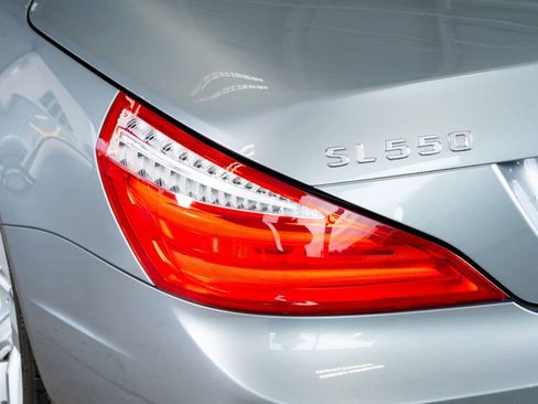 Used 2014 Mercedes-Benz SL 550 image 18