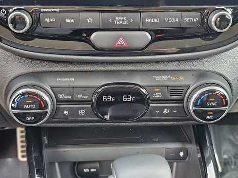Used 2025 Kia Soul EX FWD image 30