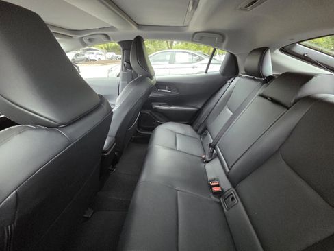 Used 2025 Toyota Prius FWD image 6