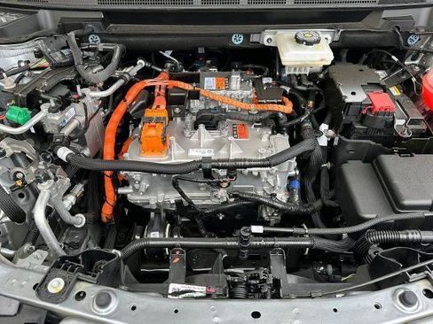 New 2026 Chevrolet Equinox EV LT FWD image 24