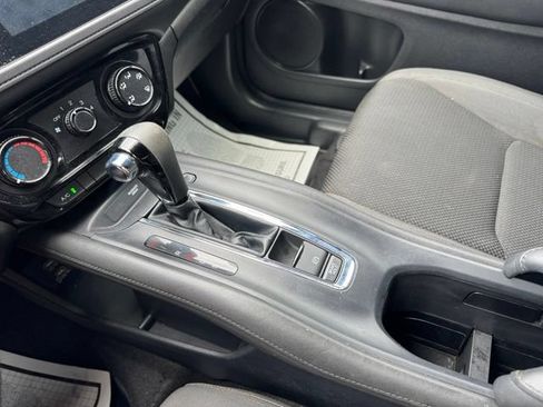 Used 2022 Honda HR-V Sport image 17