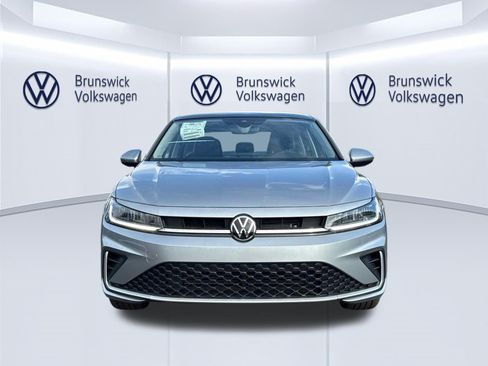 New 2026 Volkswagen Jetta SE FWD image 2