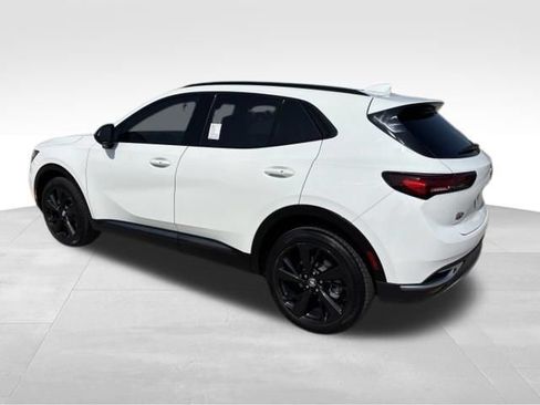 Certified 2023 Buick Envision Essence w/ Technology Package I AWD/4WD image 3